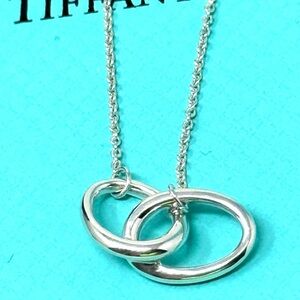 Authentic Tiffany & Co. Elsa peretti Double Loop Interlocking Circles Necklace.